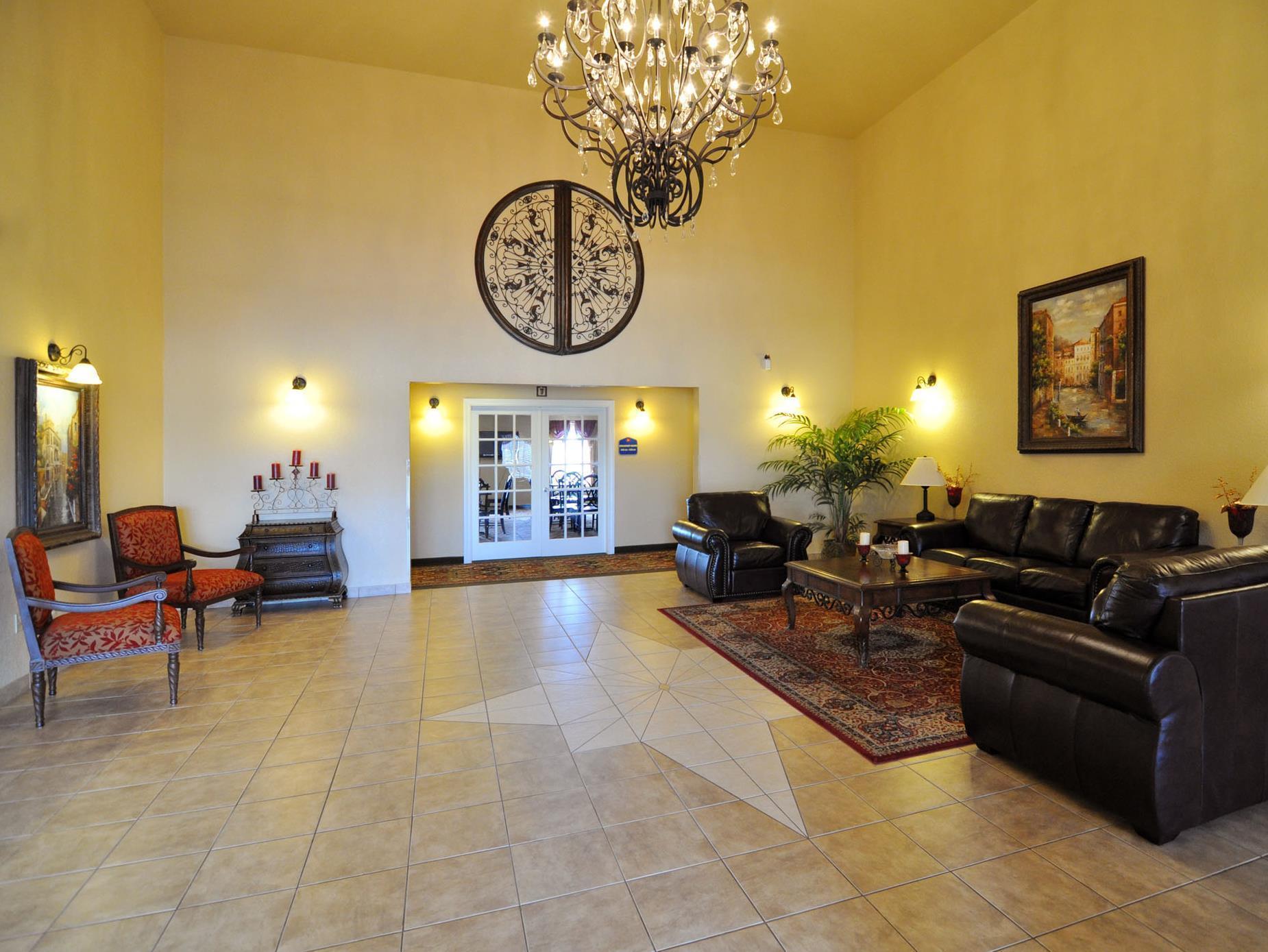 Greenbrier Econo Lodge Inn & Suites מראה חיצוני תמונה